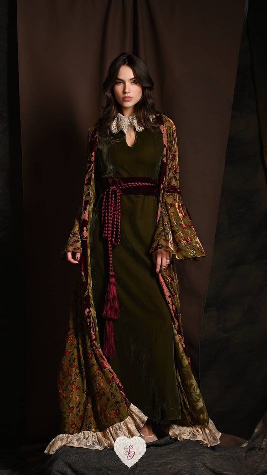 Look 5 - With Bisht